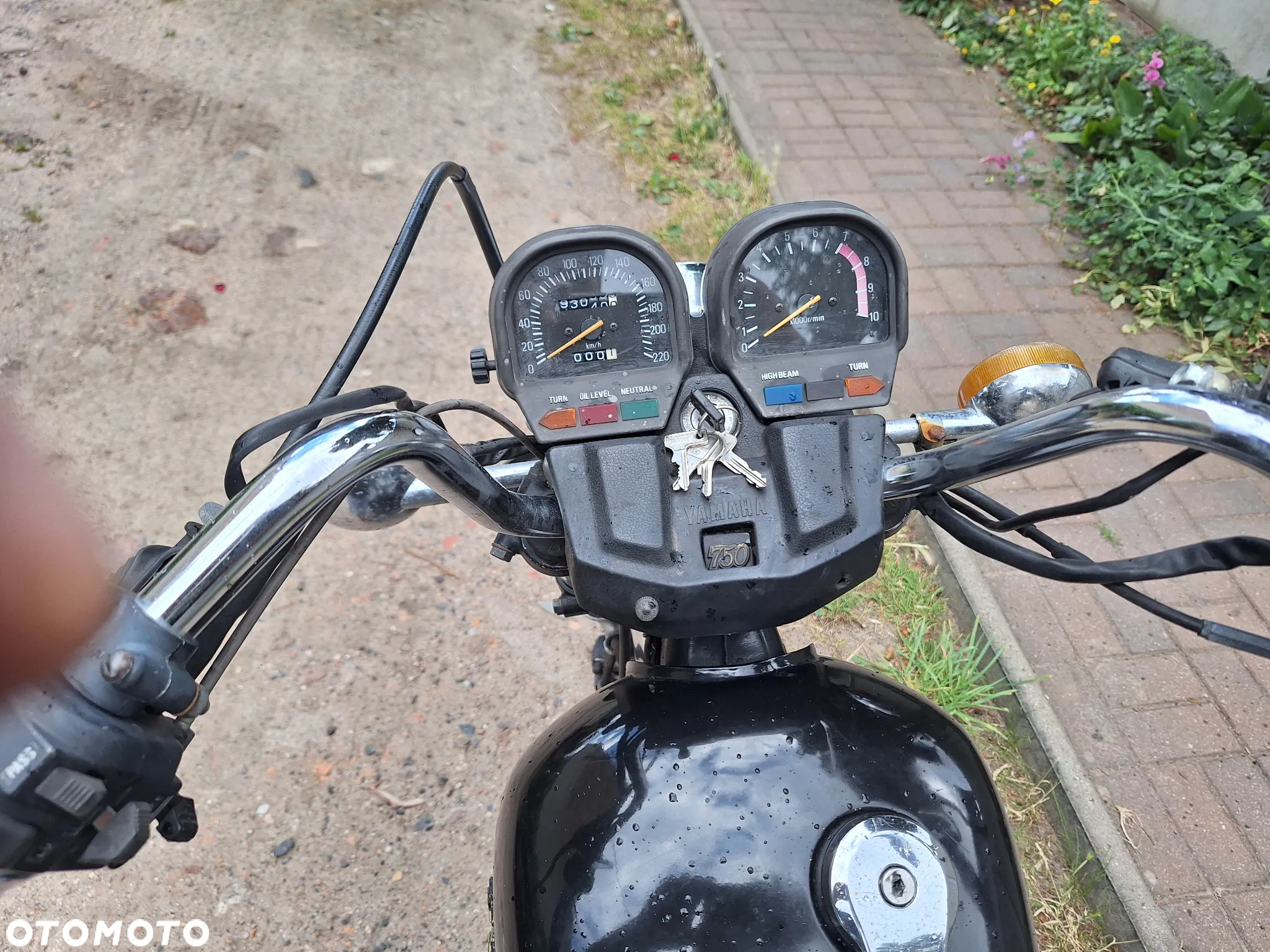 Yamaha XV - 9