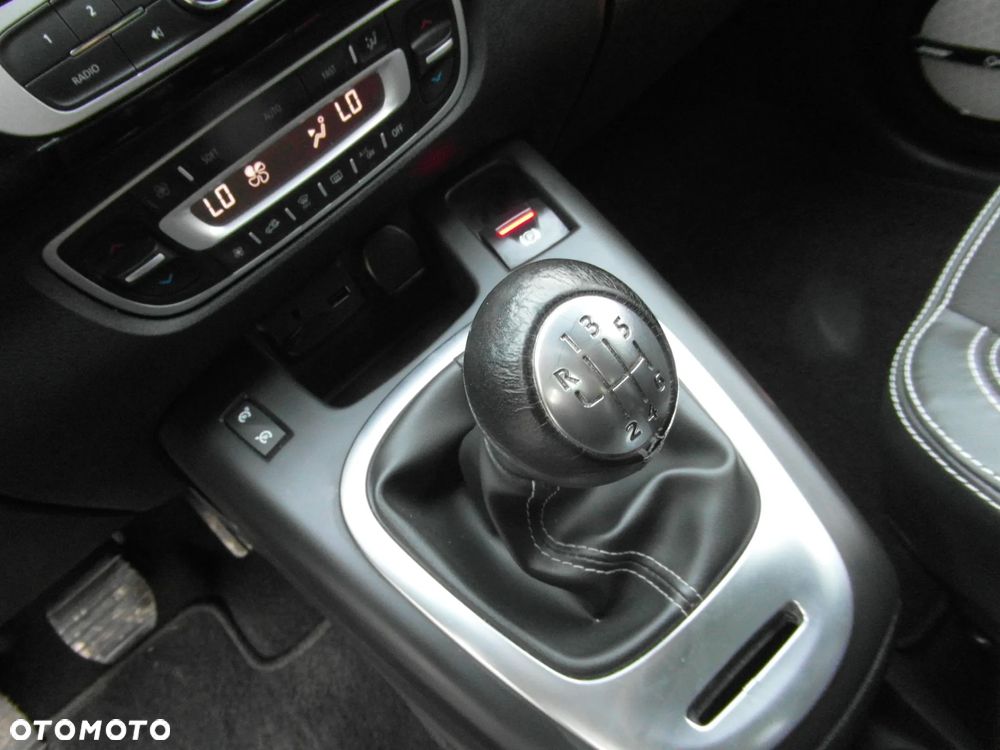 Renault Scenic ENERGY TCe 115 S&S Bose Edition - 24