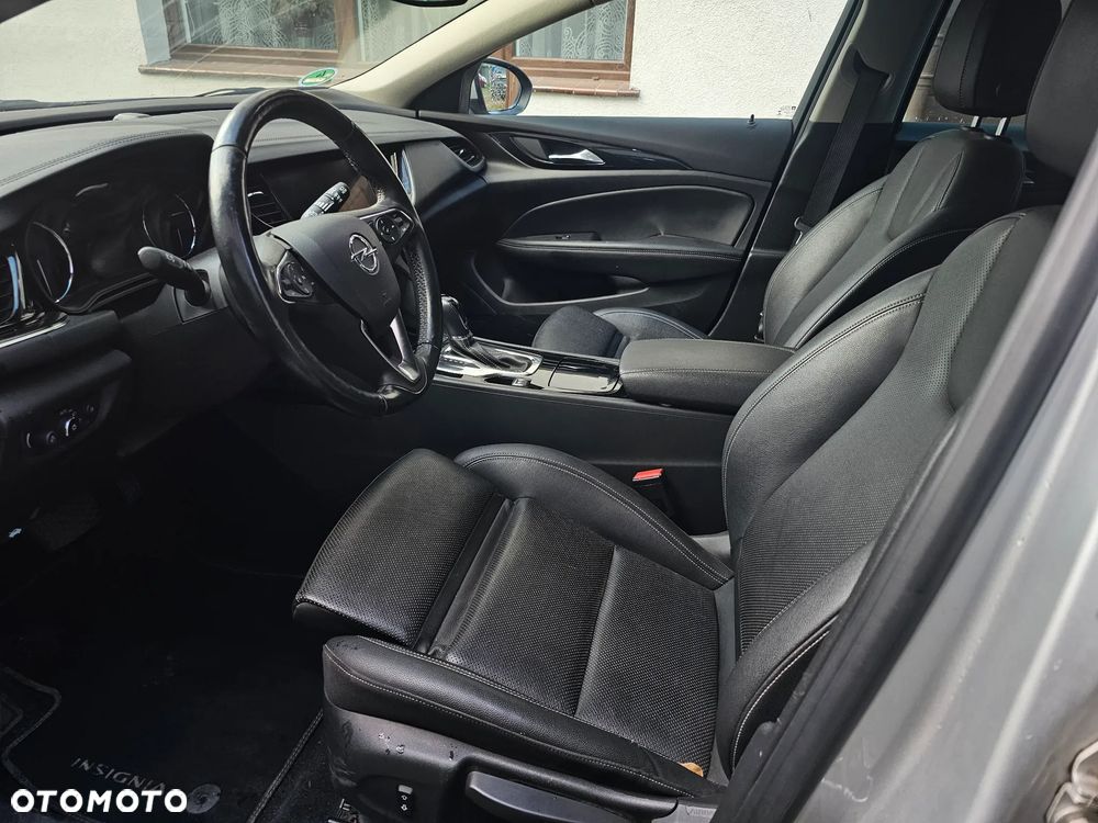 Opel Insignia 2.0 BiTrb D 4x4 Automatik - 10