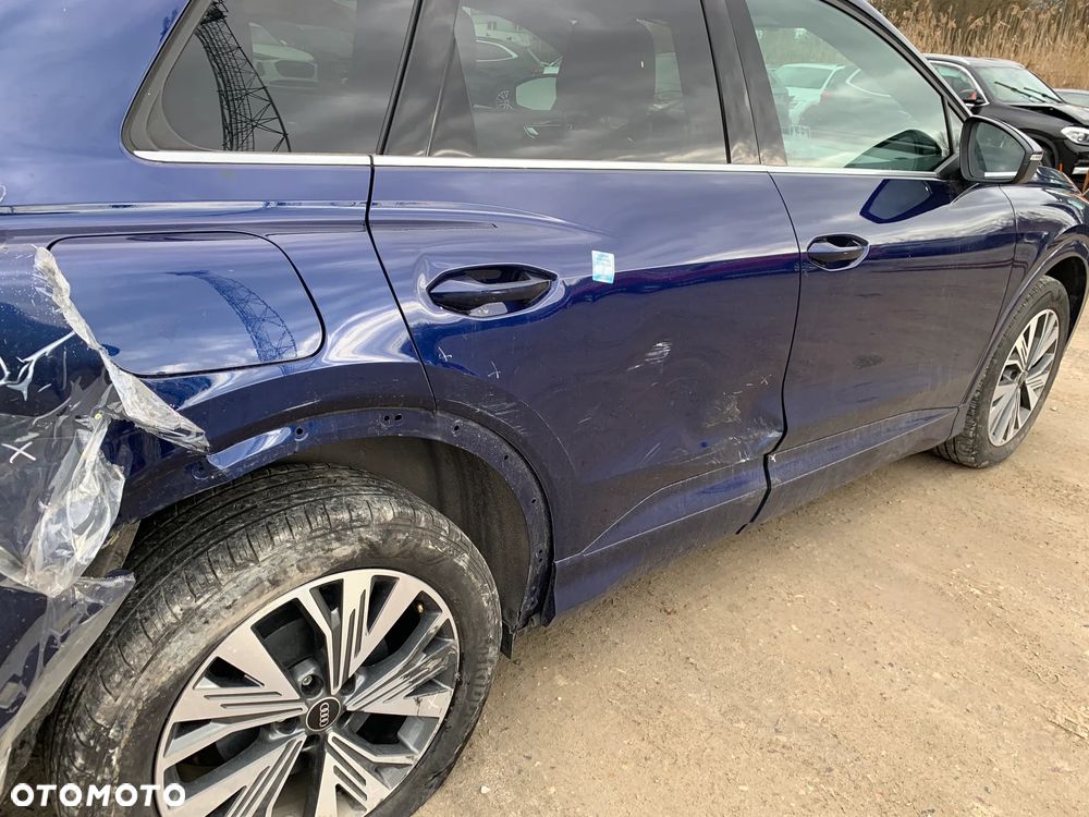 Audi Q4 e-tron 45 quattro - 6