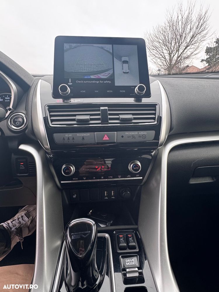 Mitsubishi Eclipse-Cross - 17