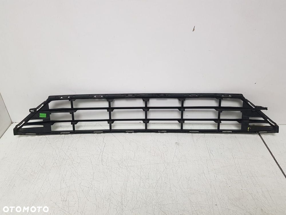 SRODKOWA KRATKA ZDERZAKA PRZEDNIEGO VOLVO XC60 II 2 18-24 31425175 PRZÓD - 3