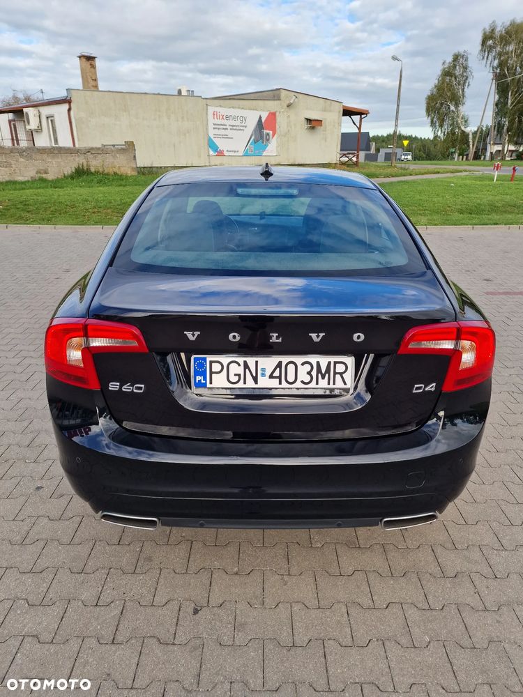 Volvo S60 D4 Drive-E Momentum - 8