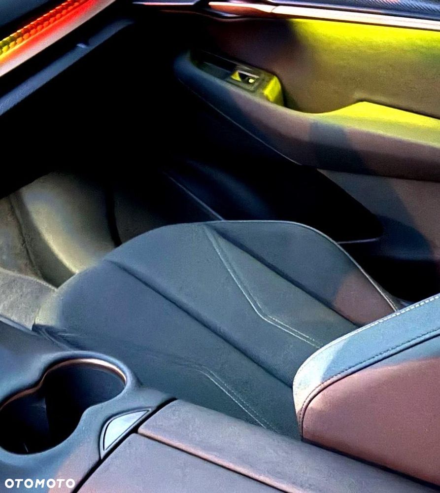 Cupra Tavascan ver-210-kw-77kwh-ha-endurance - 13