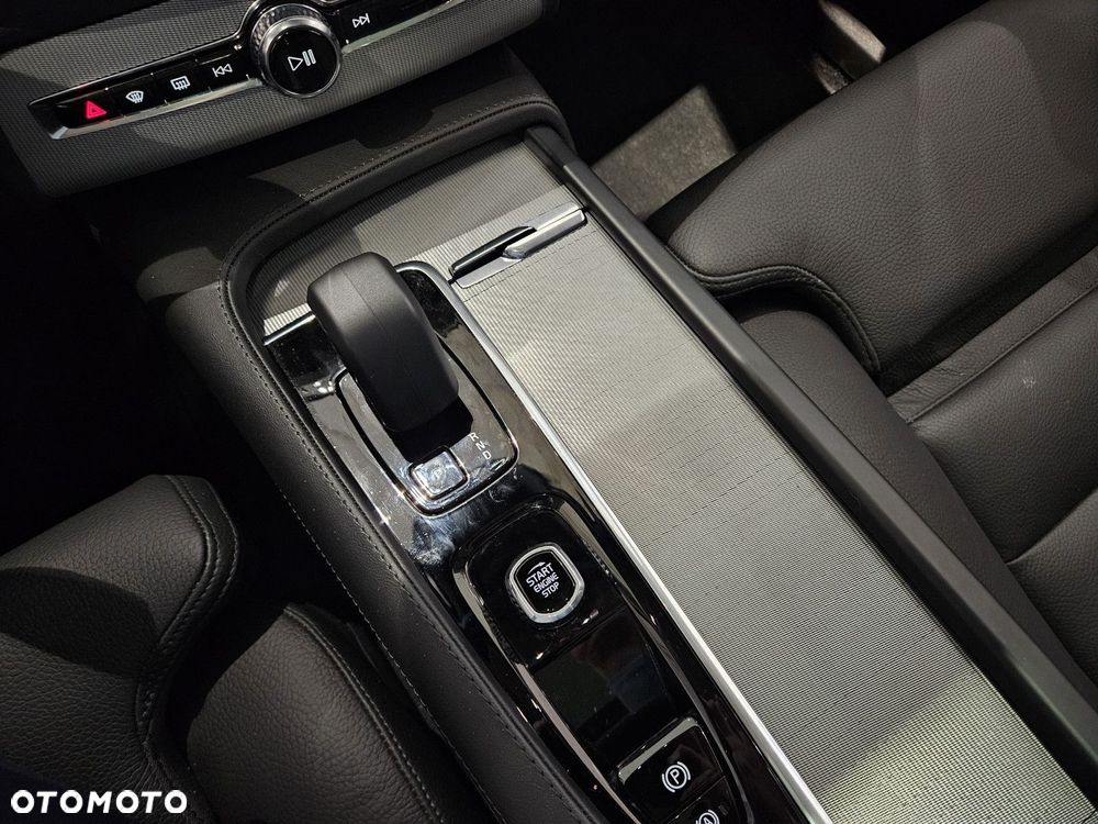Volvo XC 90 - 34