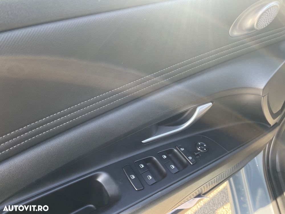 Hyundai Elantra 1.6 l 123 CP 6MT Comfort - 3