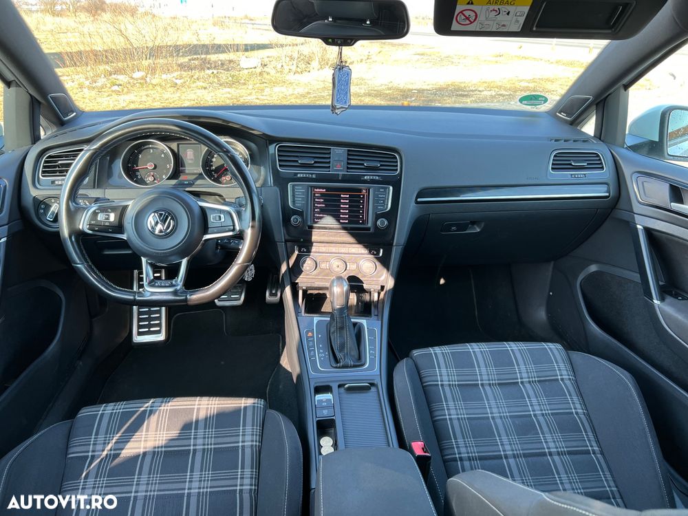 Volkswagen Golf GTD 2.0 TDI SCR DSG - 5