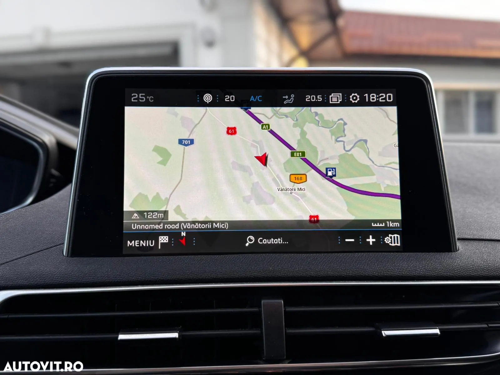 Peugeot 3008 1.2 PureTech Turbo S&S EAT8 Allure - 27