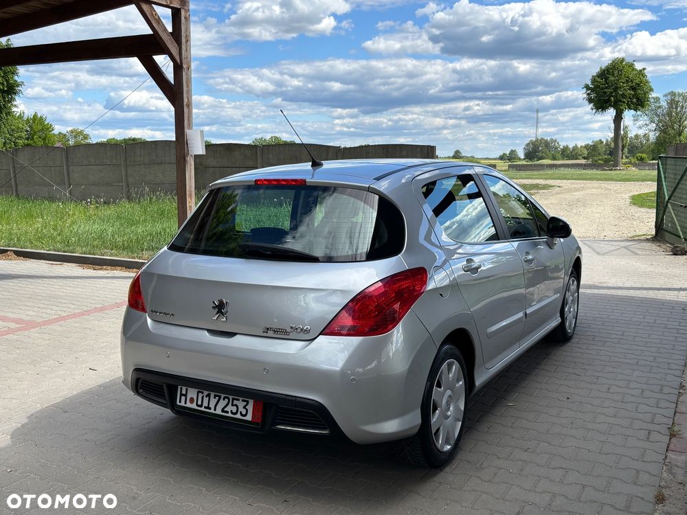Peugeot 308 - 40
