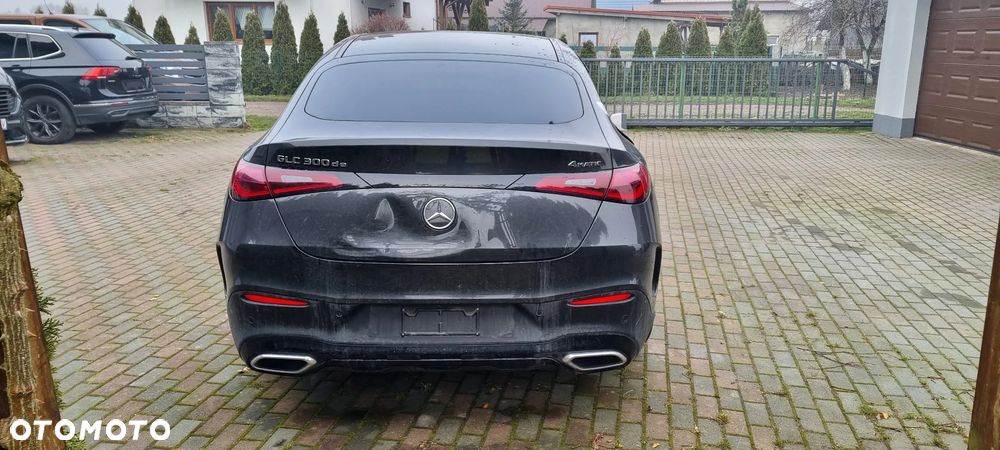 Mercedes-Benz GLC 300 de 4Matic 9G-TRONIC AMG Line Plus - 5