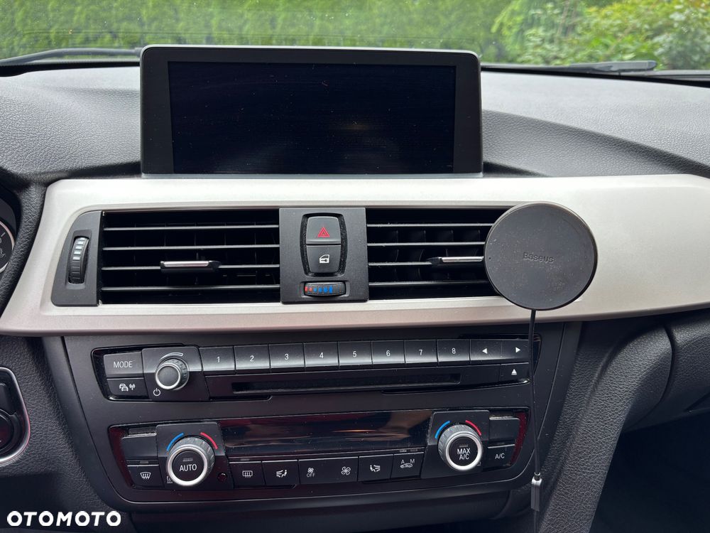 BMW Seria 3 - 33
