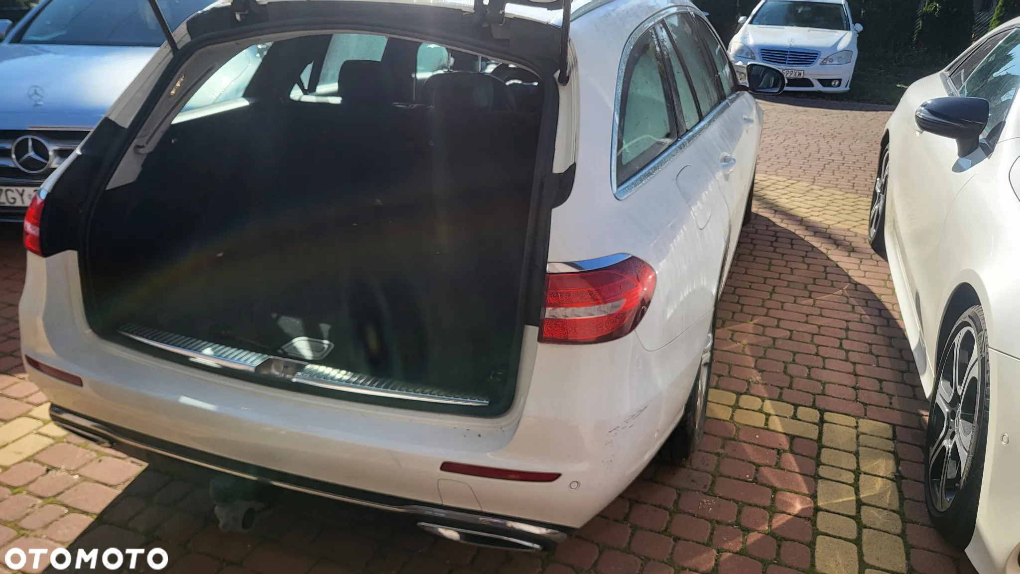 Mercedes-Benz Klasa E 220 d 4Matic T 9G-TRONIC - 5