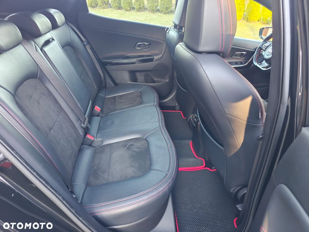 Kia Ceed 1.6 T-GDI GT - 12