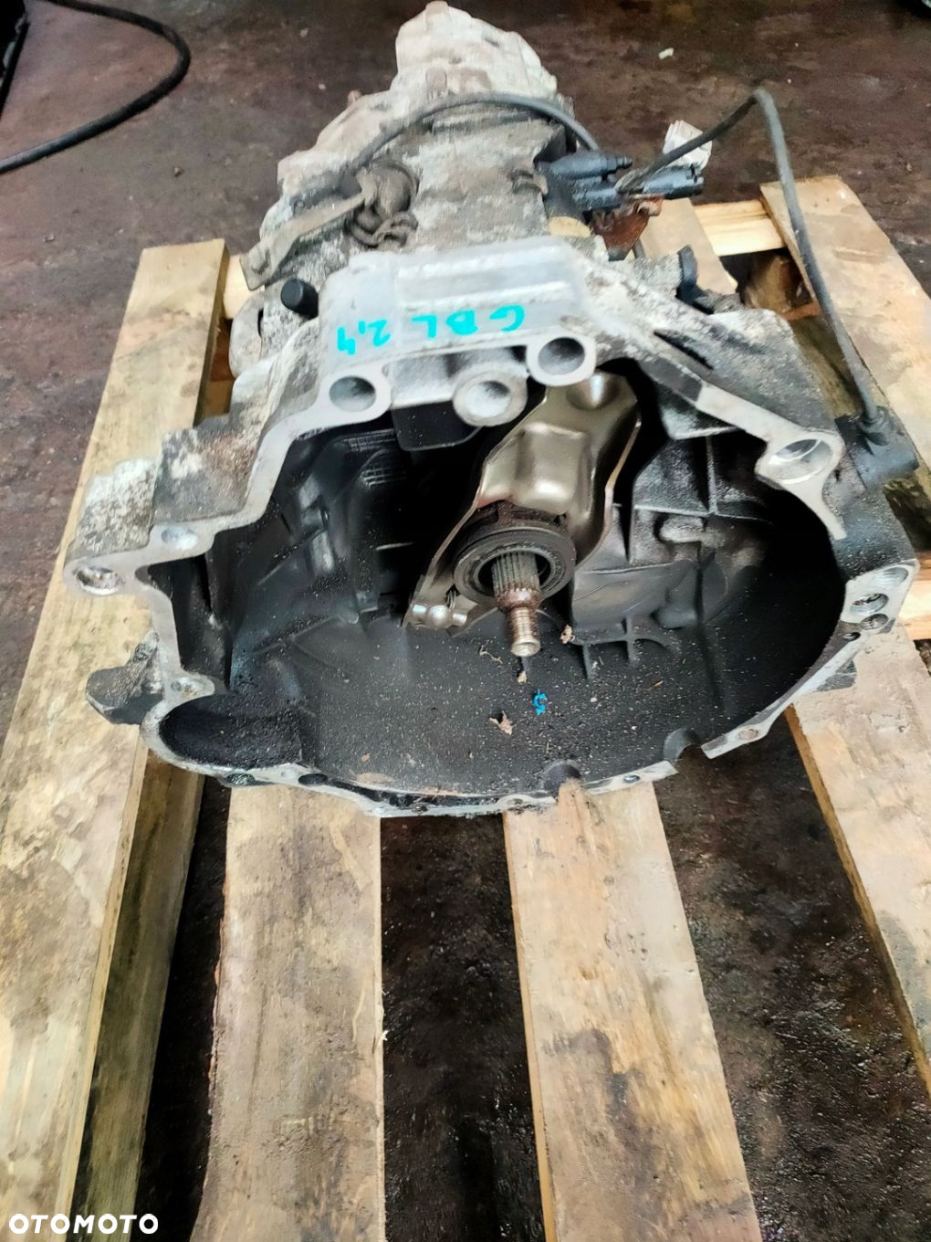SKRZYNIA BIEGÓW 5 BIEG MANUAL A4 B6 2,4 GBL - 2
