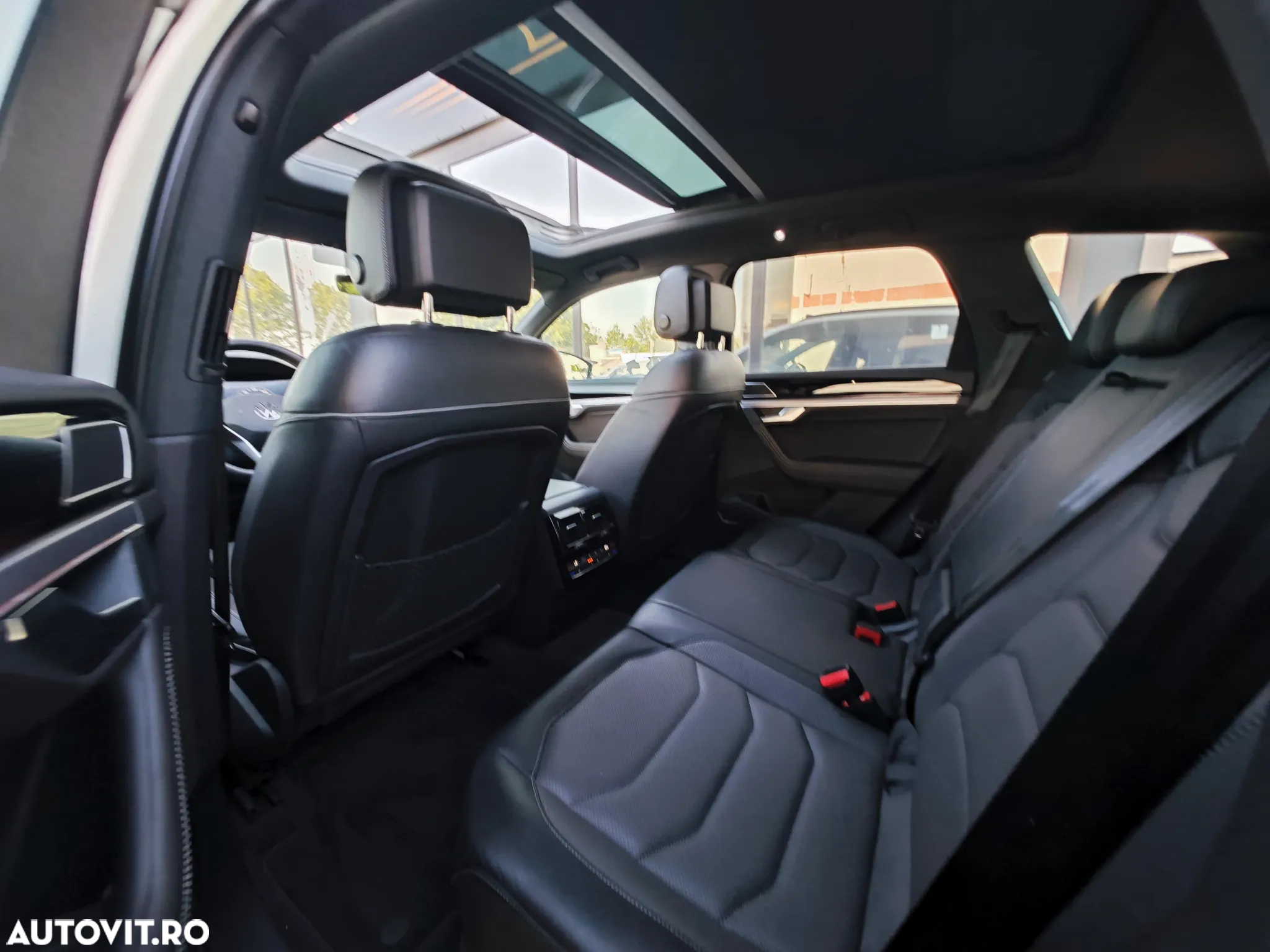 Volkswagen Touareg V6 TDI R-Style - 14