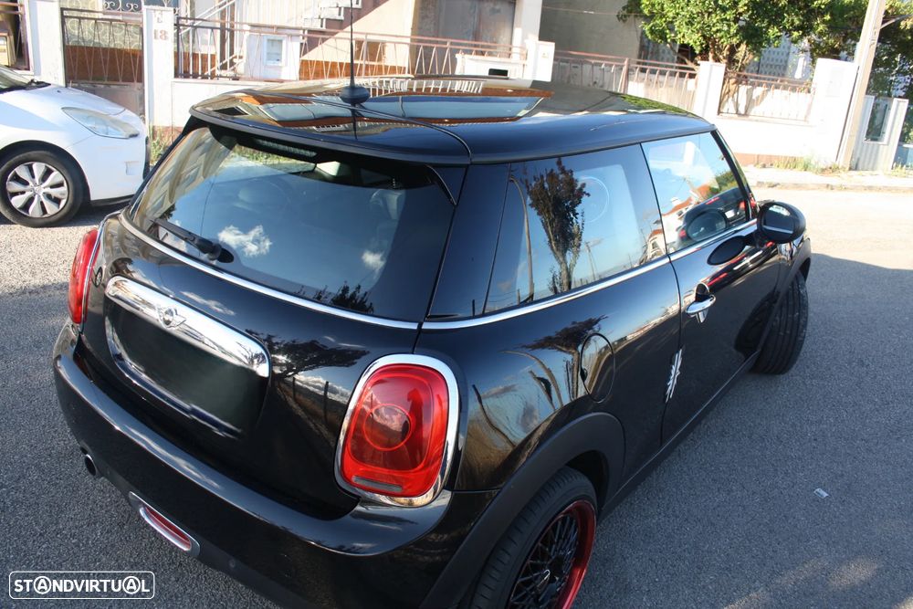 MINI 3 Portas One D - 16