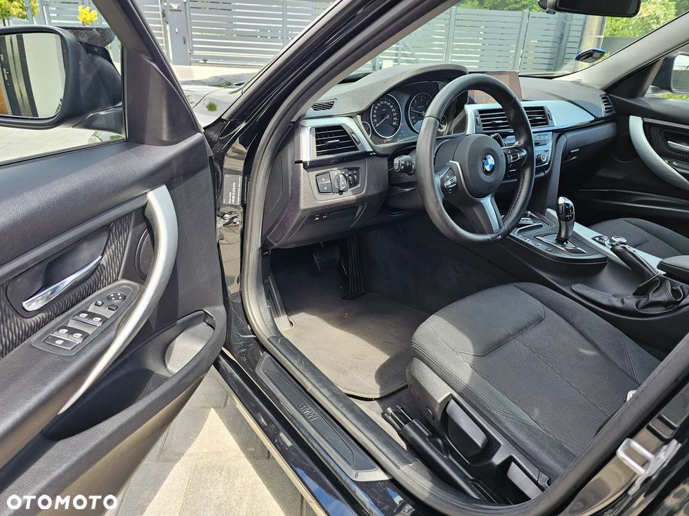 BMW Seria 3 320d Efficient Dynamics Edition Blue Perf Luxury Line - 24