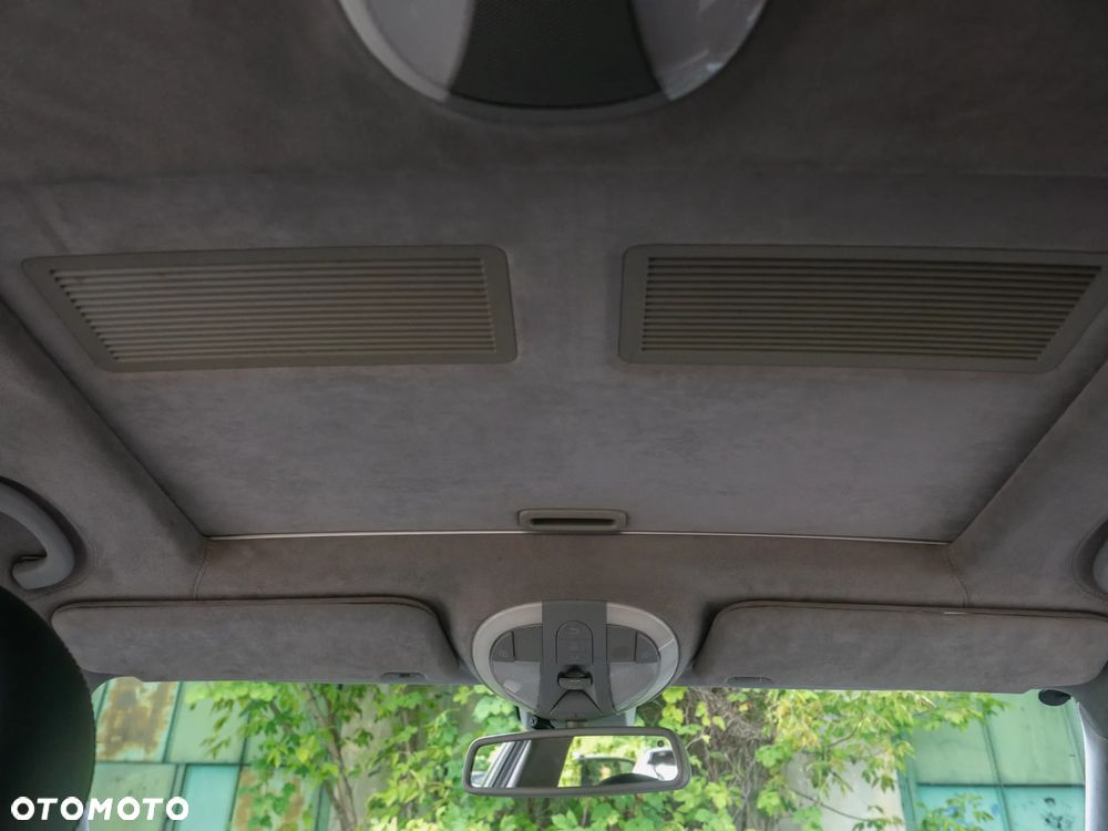 Mercedes-Benz Klasa E 500 4-Matic T Avantgarde - 25