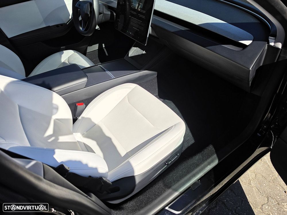 Tesla Model 3 Standard Range Plus RWD - 25