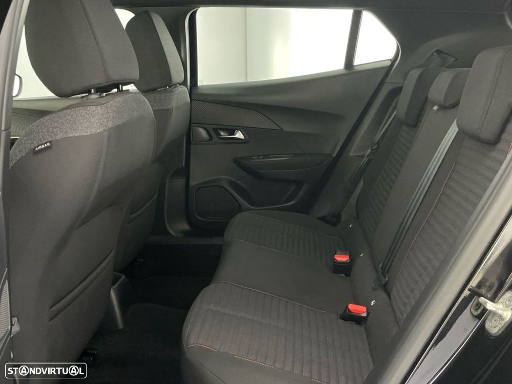 Peugeot 2008 1.2 PureTech Active - 12