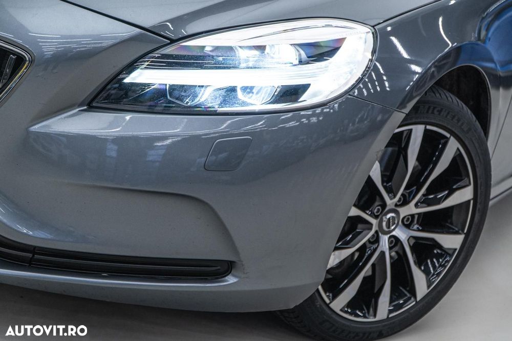 Volvo V40 D3 Geartronic Momentum - 37