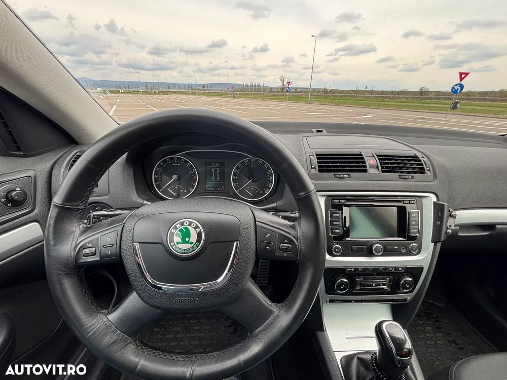Skoda Octavia 2.0 TDI DPF 4x4 Scout - 8