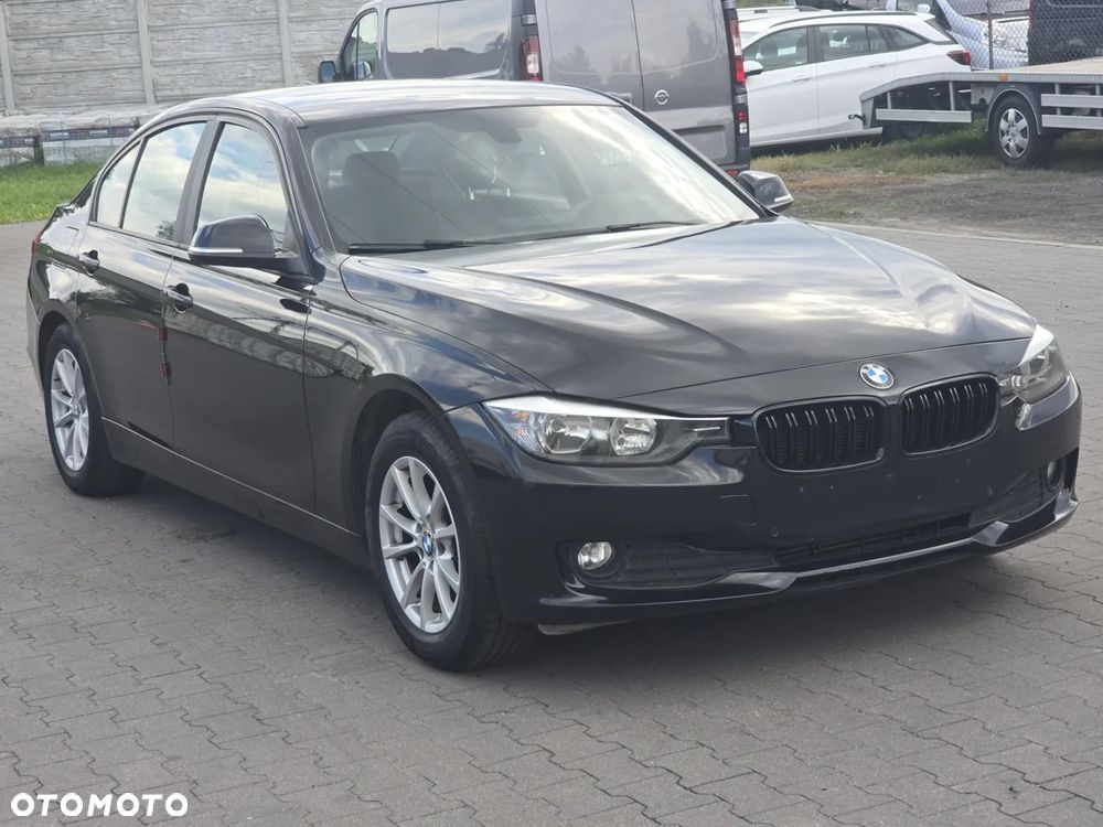 BMW Seria 3 318d - 7