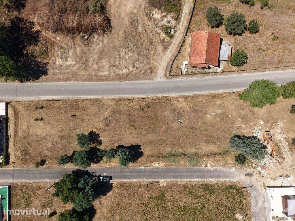Terreno para construção em Santa Comba Dão e Couto do Mosteiro - Grande imagem: 4/6