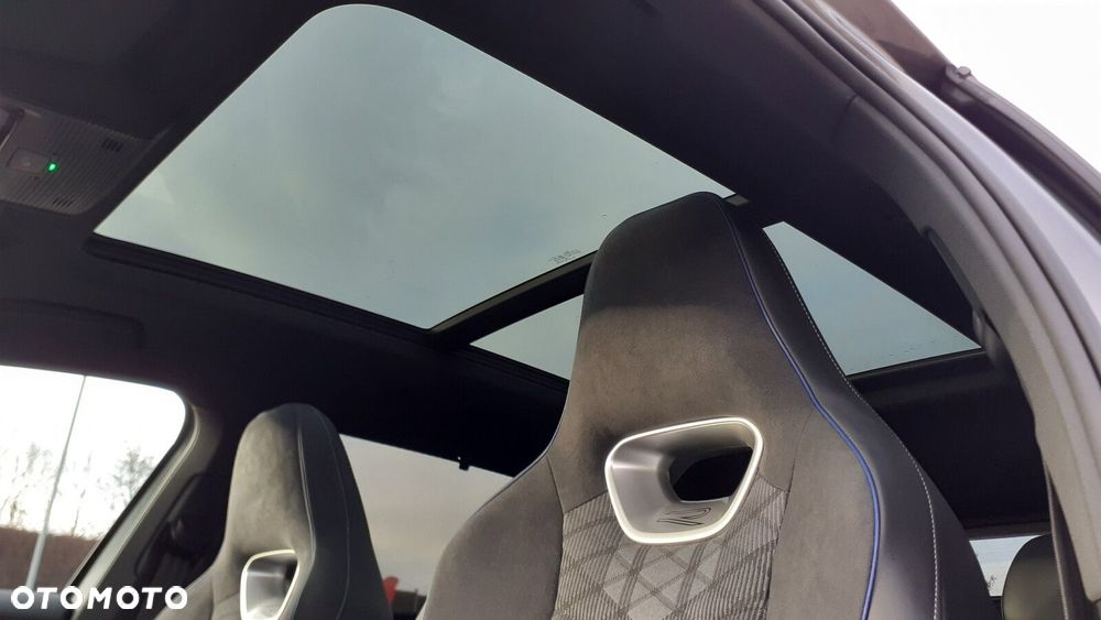 Volkswagen Passat - 22