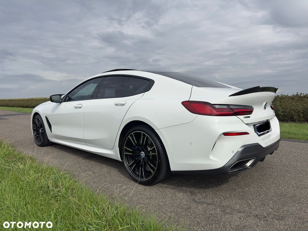 BMW Seria 8 - 13