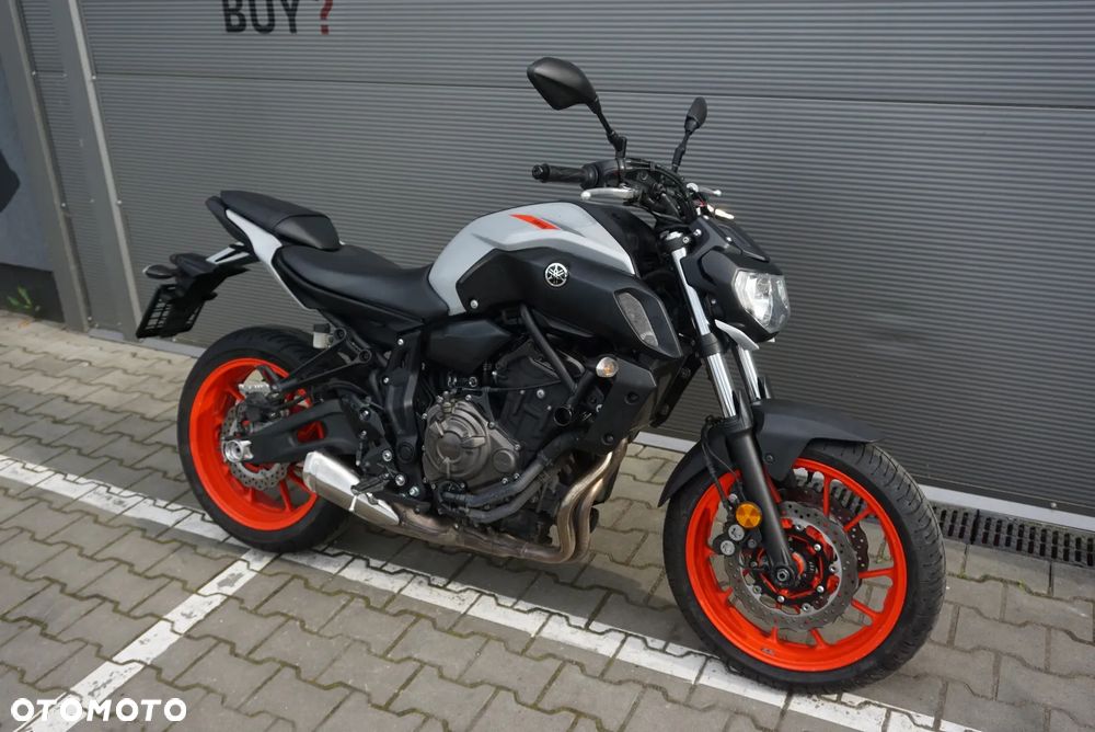 Yamaha MT - 1