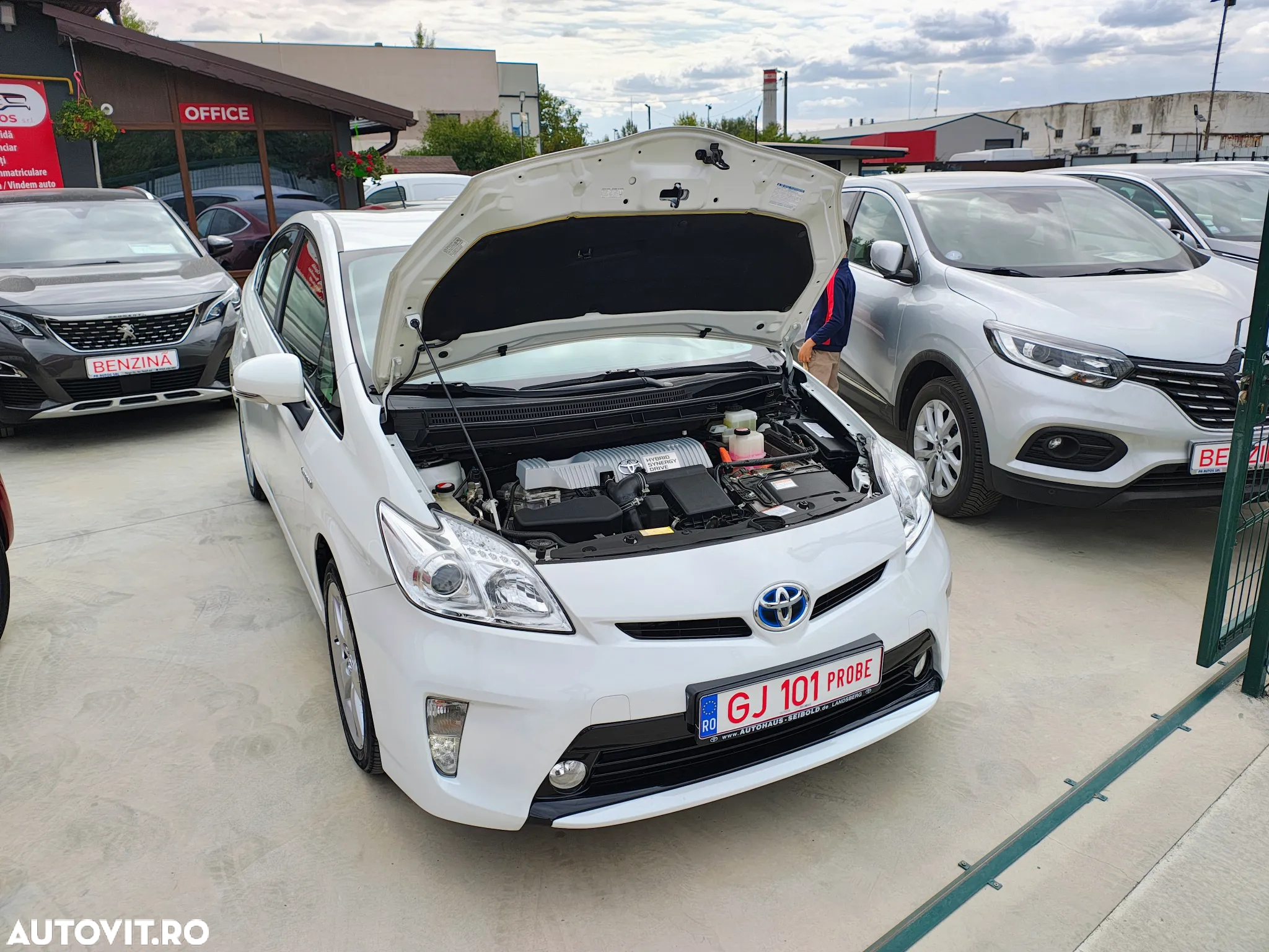 Toyota Prius 1.8 HSD Exclusive - 20