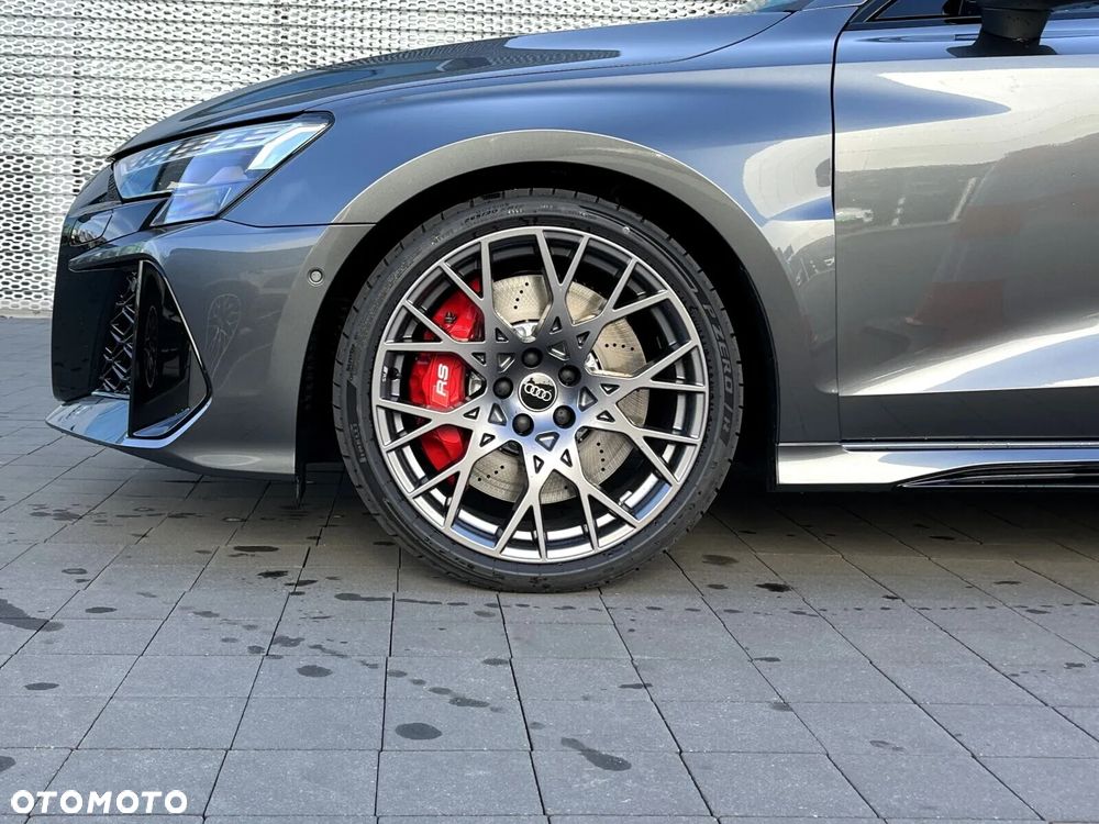 Audi RS3 Sportback - 17