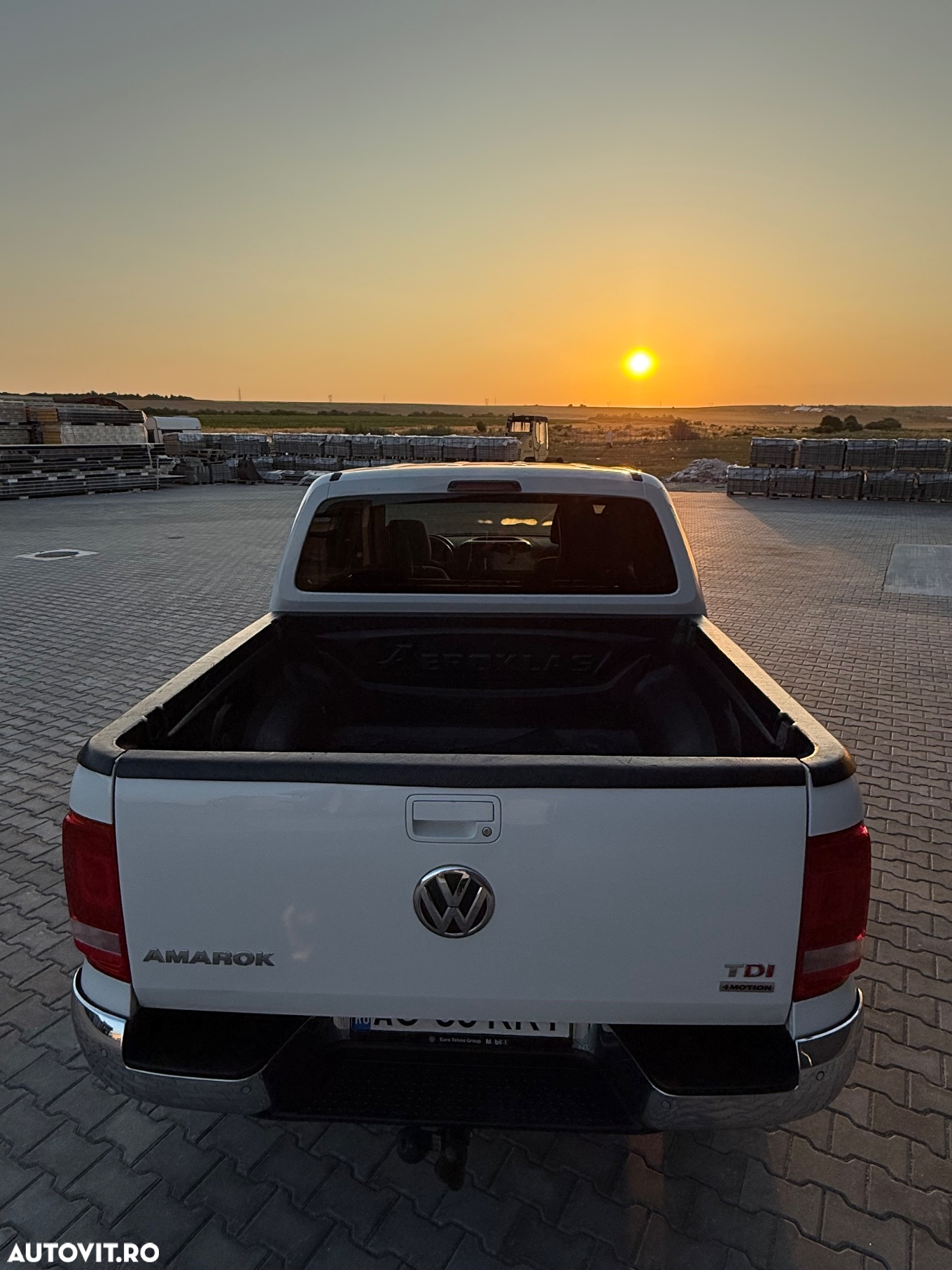 Volkswagen Amarok 2.0 BiDI 4x4 Cabina Dubla Highline Aut. - 10