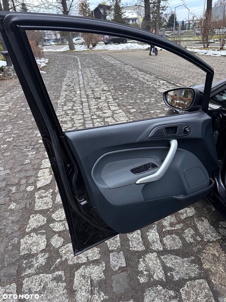 Ford Fiesta 1.25 Titanium - 14