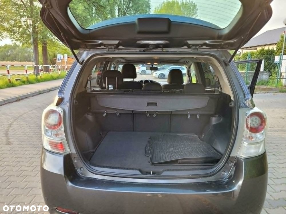 Toyota Verso 1.8 Premium MS - 14