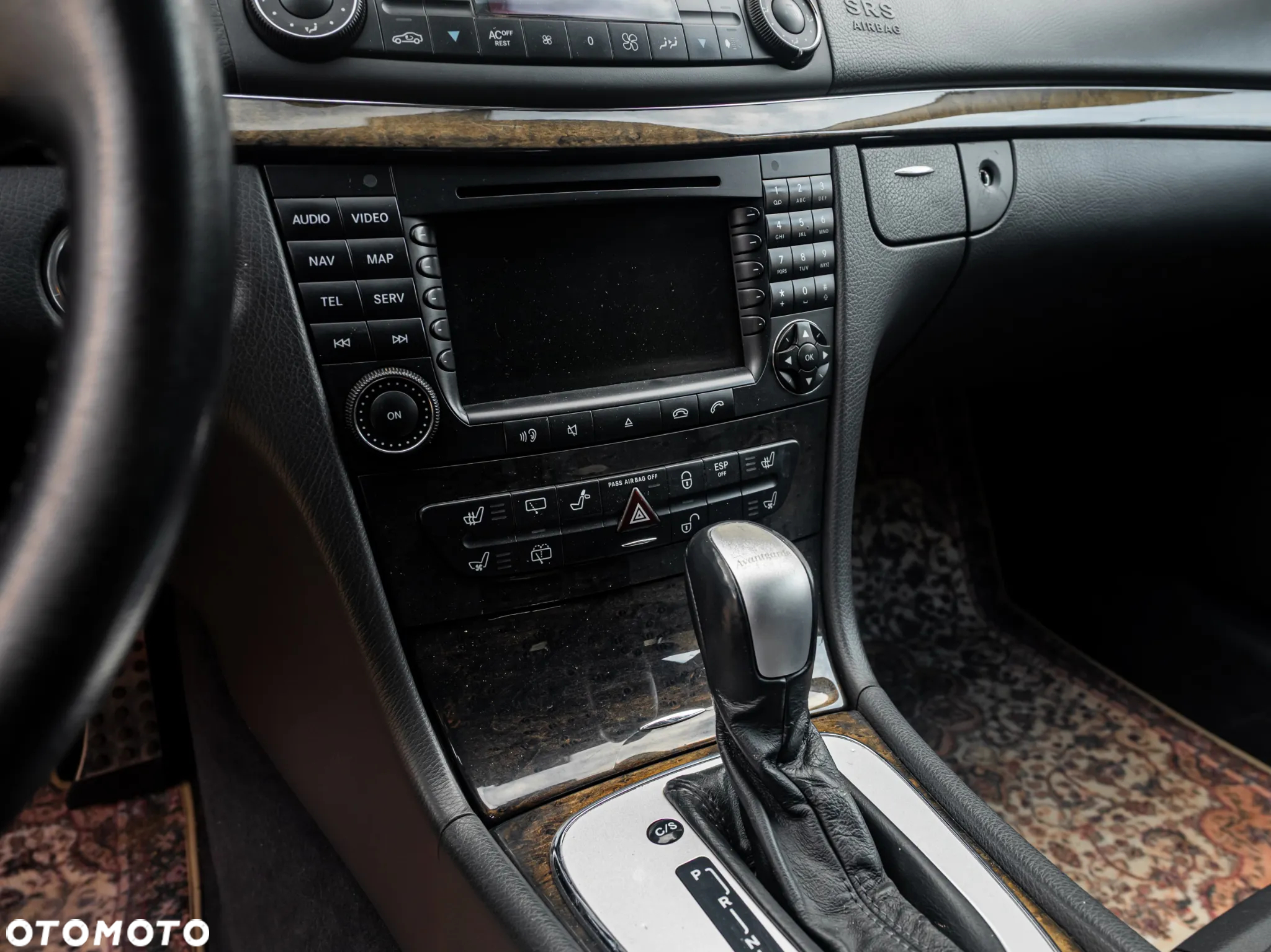 Mercedes-Benz Klasa E 320 T Avantgarde - 18
