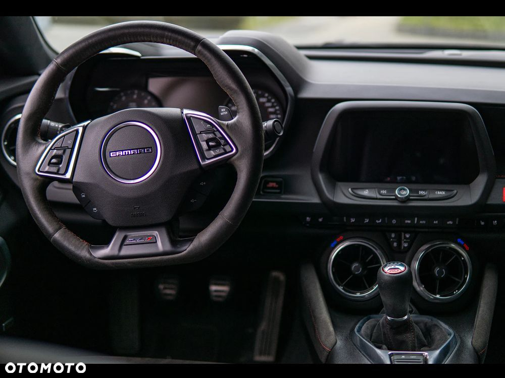 Chevrolet Camaro - 18