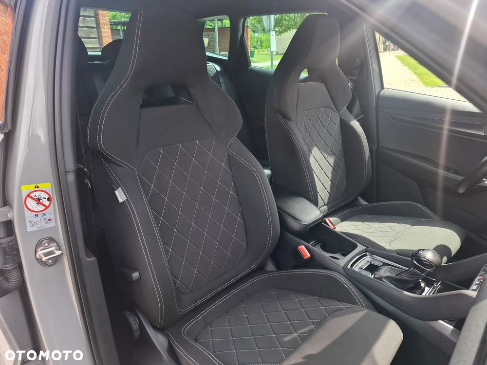 Skoda Karoq 2.0 TDI SCR 4x4 DSG Sportline - 23