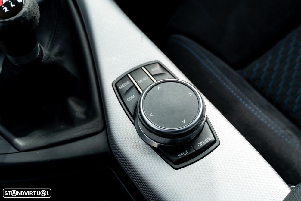 BMW 120 d Pack M Shadow - 30