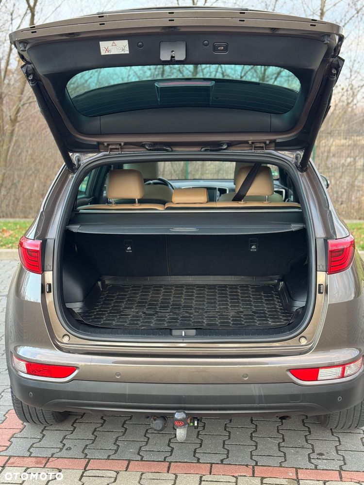 Kia Sportage 2,0 CRDI AWD Platinum - 10