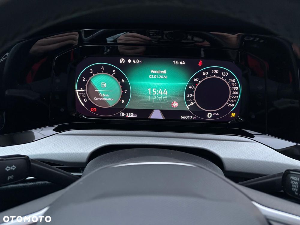 Volkswagen Golf 1.0 TSI OPF Active - 26