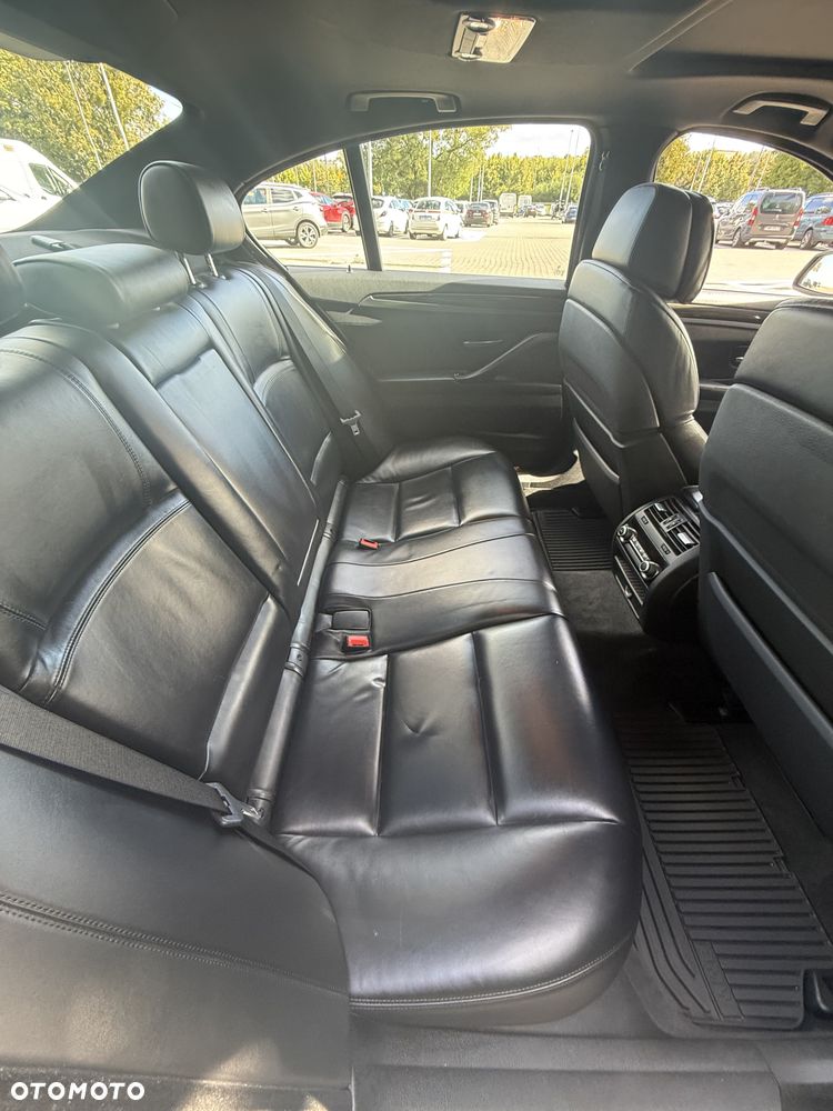 BMW Seria 5 530d xDrive - 8