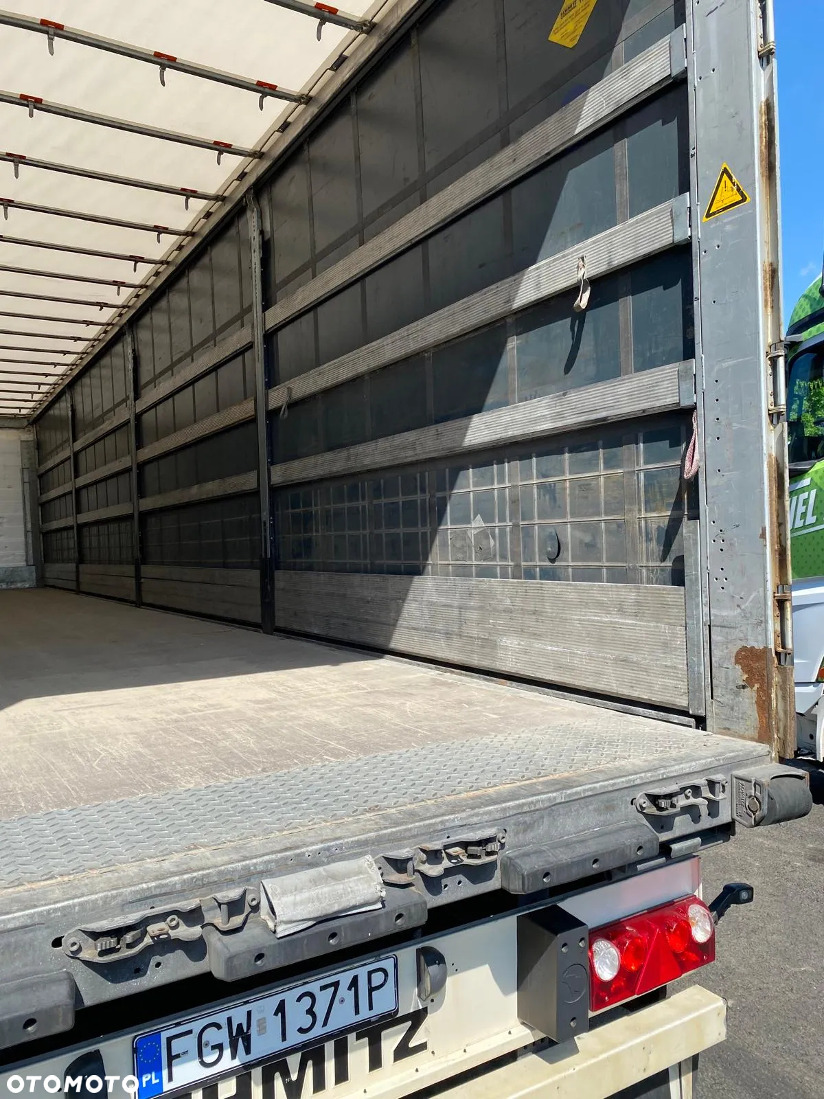 Schmitz Cargobull SCB S3T - 4