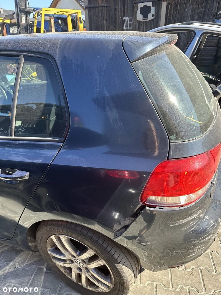 VW GOLF 6 BŁOTNIK TYŁ L/P LC5F - 2