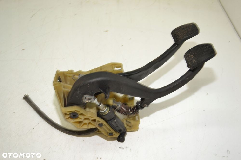BMW E60 PEDAŁ HAMULCA SPRZĘGŁA 6759948 - 3
