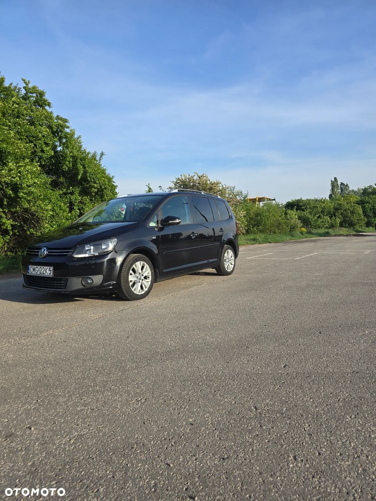 Volkswagen Touran 2.0 TDI DPF BlueMotion Technology DSG Life - 2