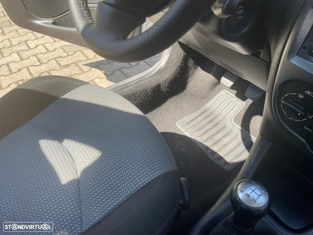 Peugeot 206 1.1 Color Line - 9