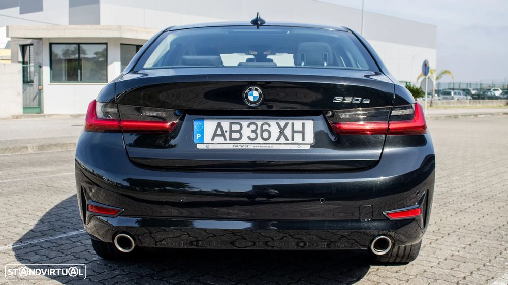 BMW 330 - 4