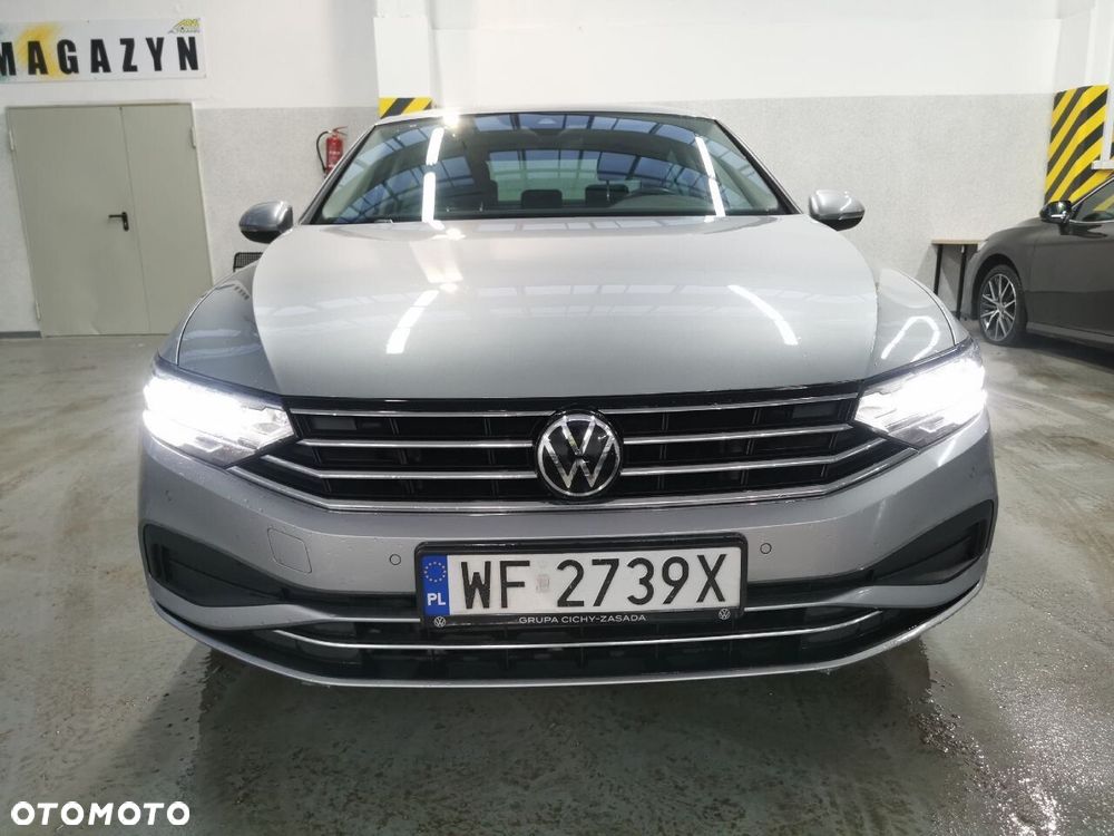 Volkswagen Passat - 3